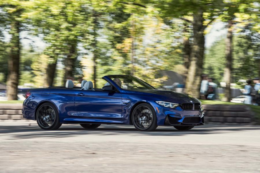  BMW M4 Convertible (F83) 2017 года  (NA) (фото 13 из 24)